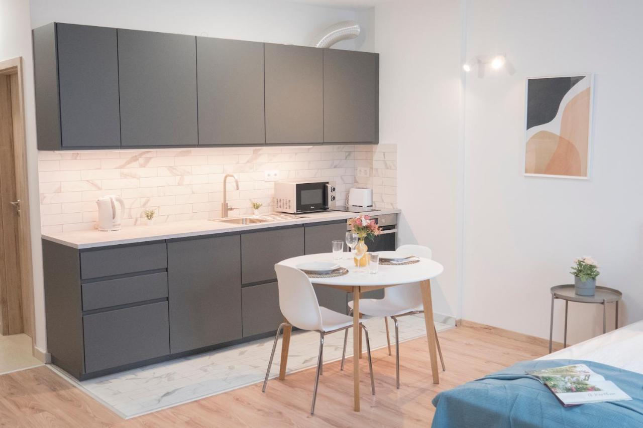 K106 Klapka Apartment Boedapest Buitenkant foto